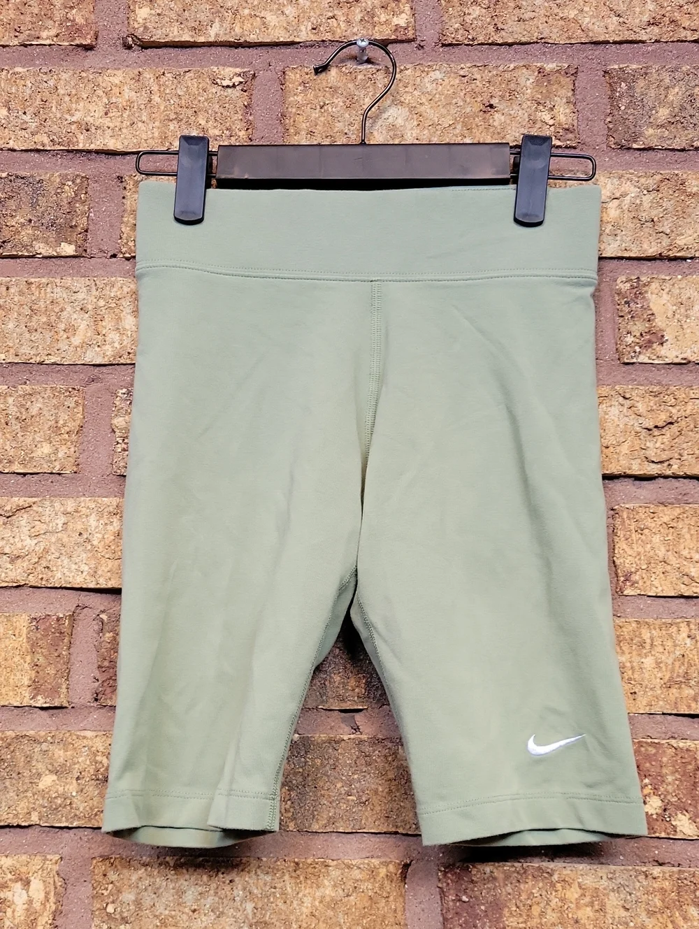 Nike Essential Bike Shorts Sage Green Size XS Cotton Blend Stretch